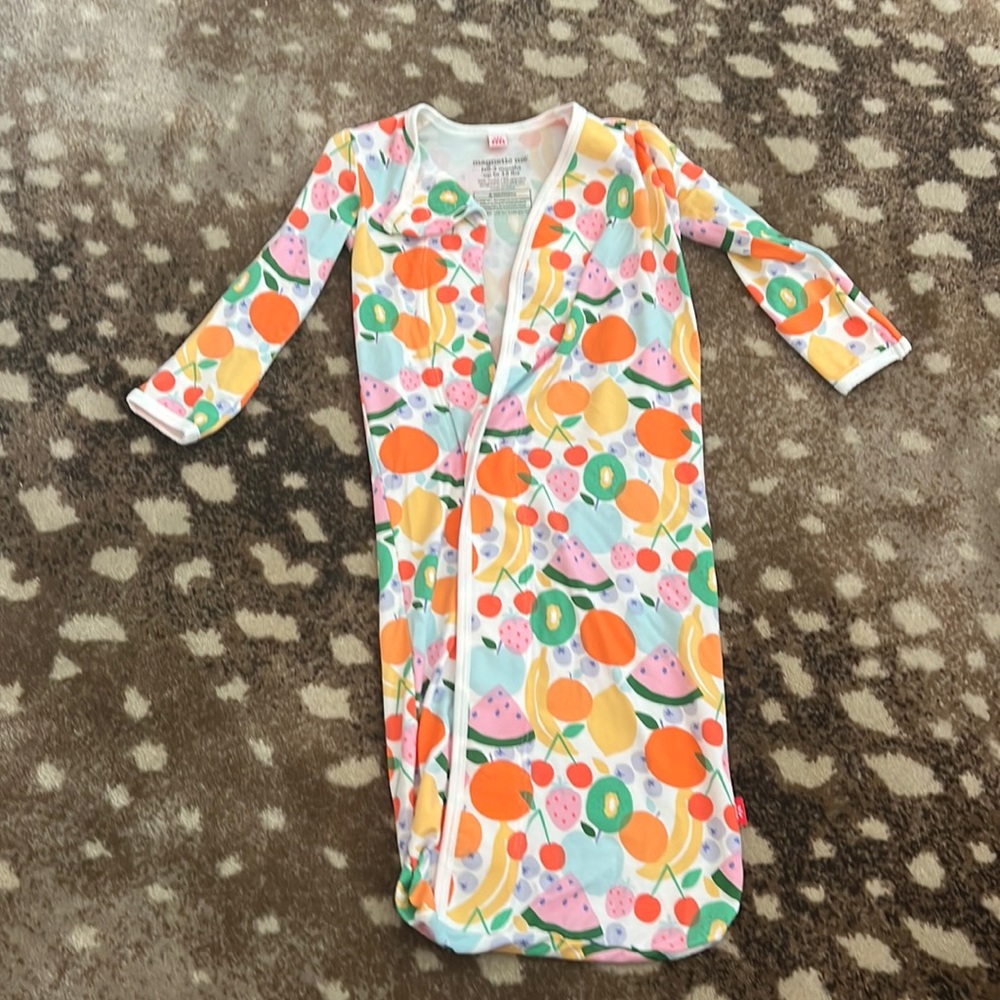 Magnetic me, wearable, blanket sleeper jumper
